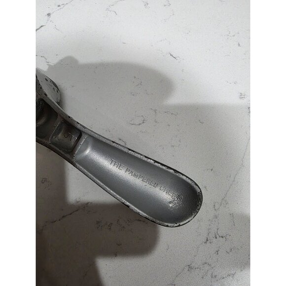 VTG The Pampered Chef Garlic Press #2575 w Cleaning Tool Grey Aluminum retired - Picture 2 of 4
